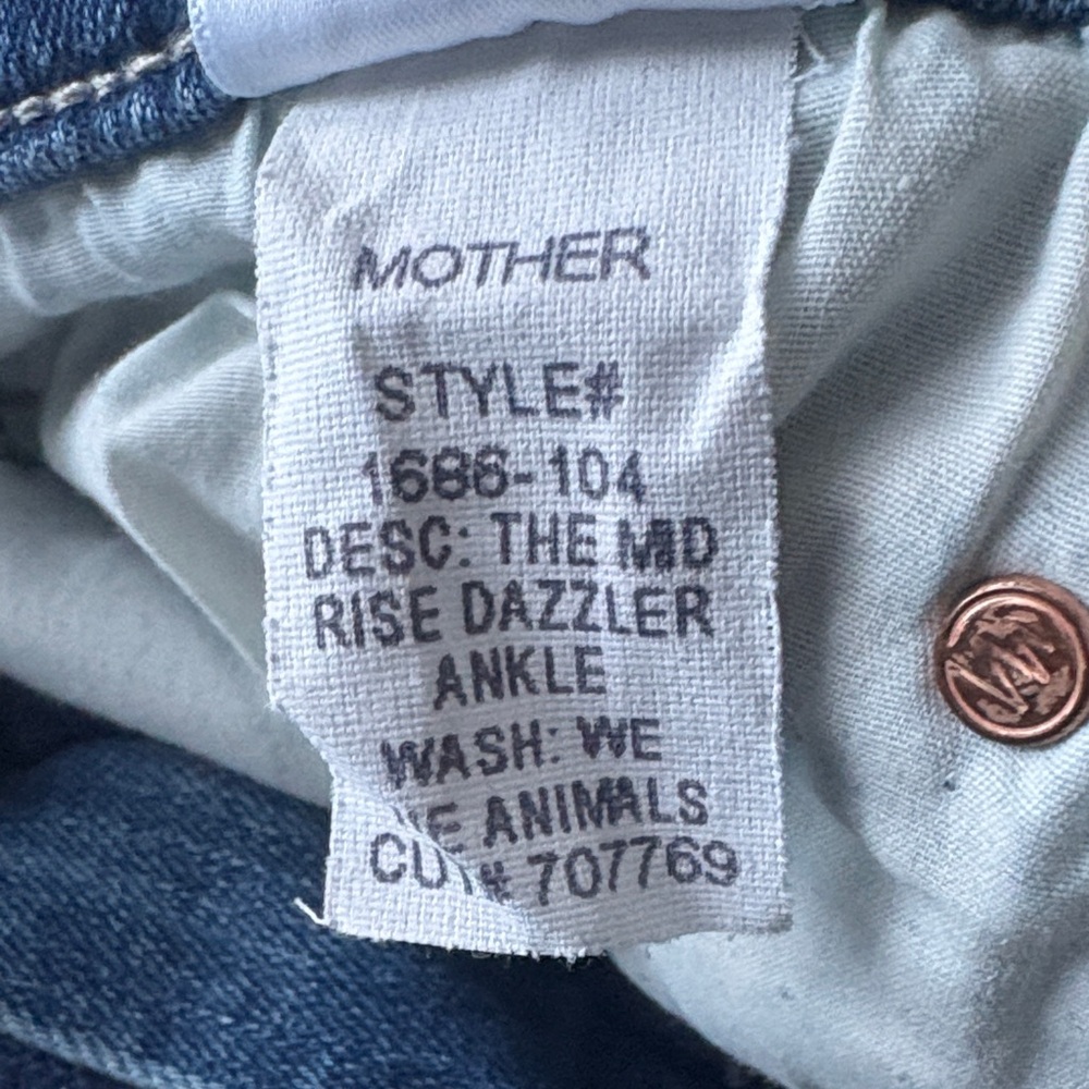 MOTHER the mid rise dazzler ankle jeans - we the animals EUC - Picture 4 of 10